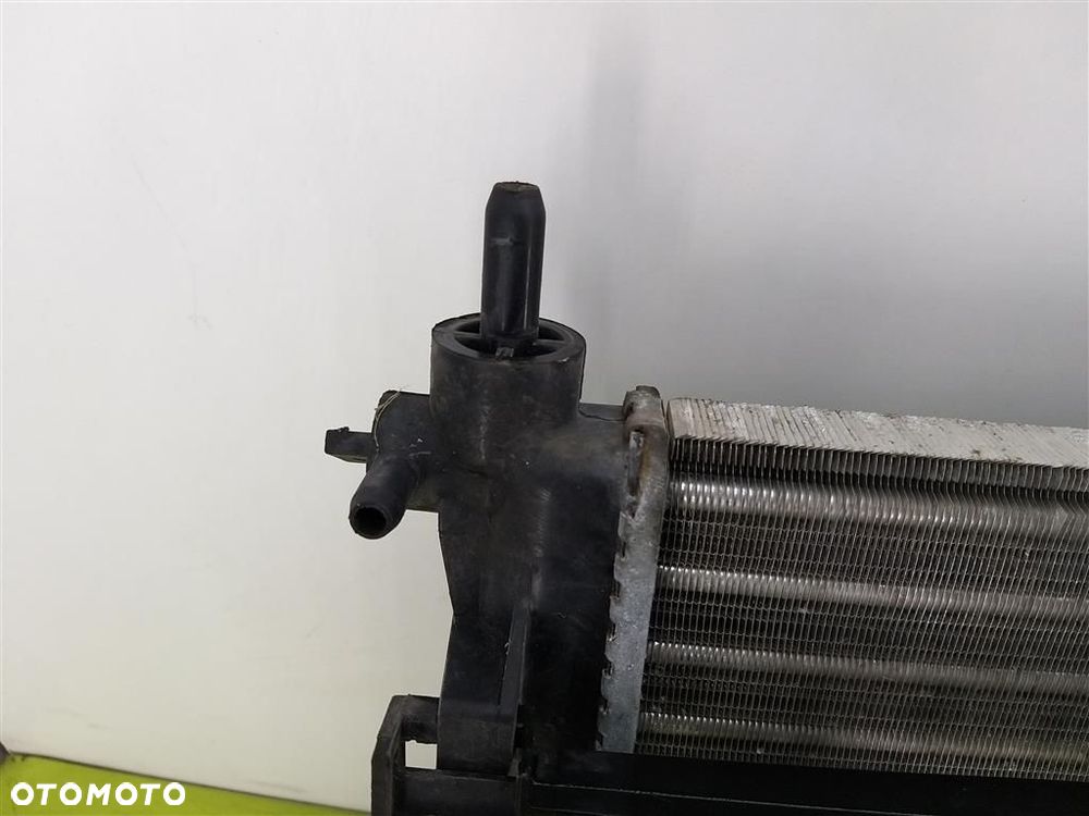 Chłodnica z wentylatorem Opel Zafira A 1.8 16V 125KM Z18XE 630041 BOSCH - 3