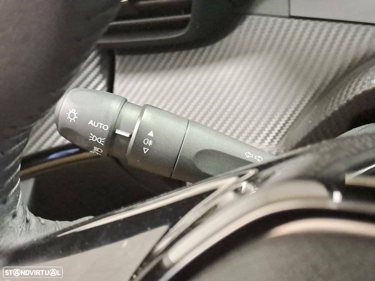 Peugeot e-2008 54 kWh Active - 14