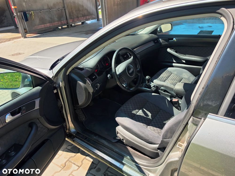 Audi A6 Avant 1.9 TDI - 9