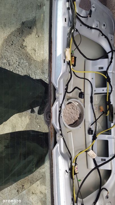 klapa szyba bagażnika VW Golf V LA7W - 11