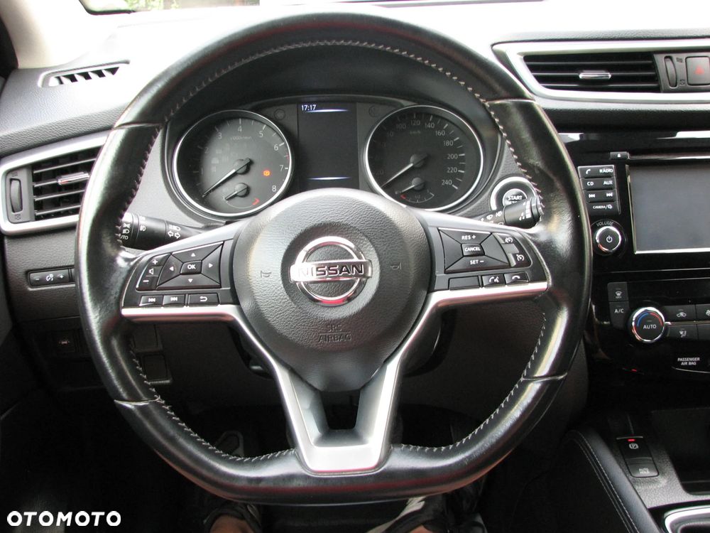 Nissan Qashqai 1.2 DIG-T N-Connecta EU6 - 23