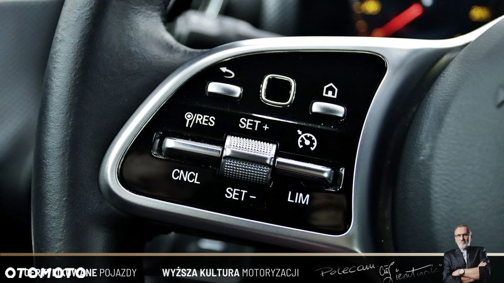 Mercedes-Benz CLA 200 Progressive 7G-DCT - 18