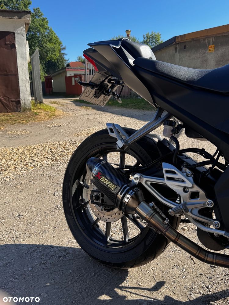 Yamaha YZF - 4