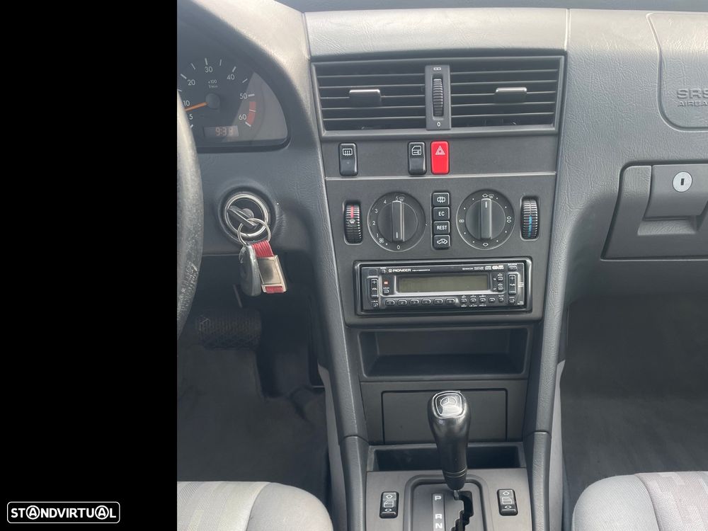 Mercedes-Benz C 220 - 13