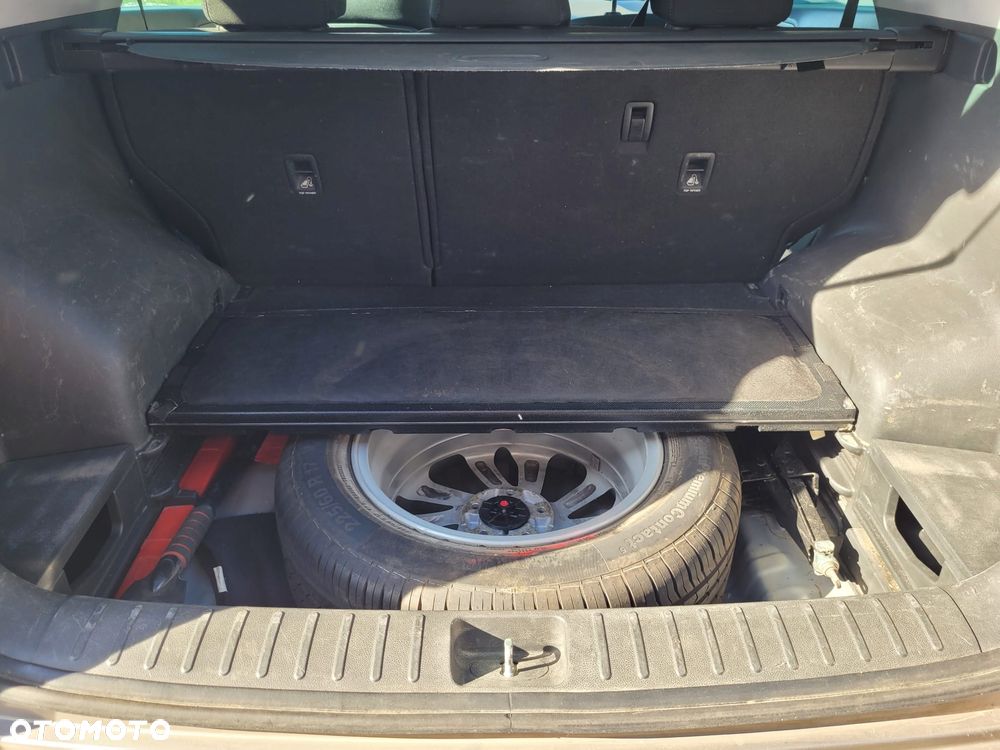Hyundai Tucson 1.7 CRDI BlueDrive Comfort 2WD - 20