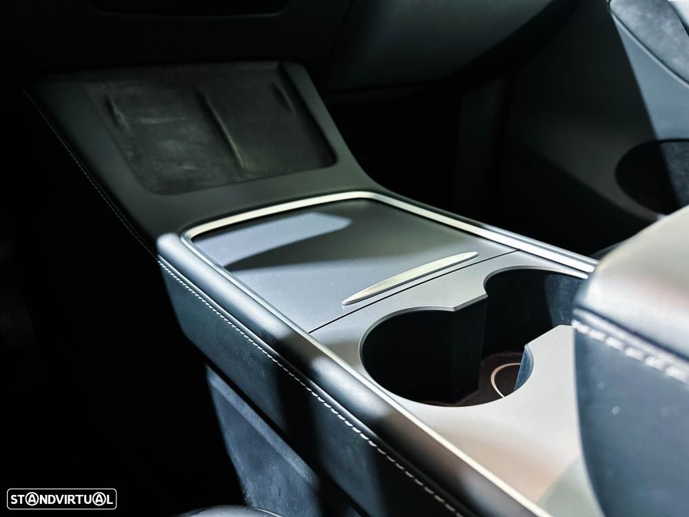 Tesla Model Y Long Range Dual Motor AWD - 50
