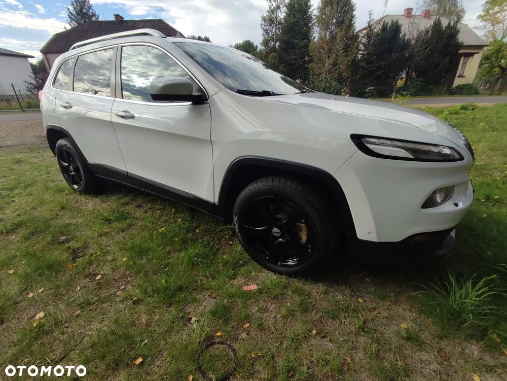 Jeep Cherokee - 39
