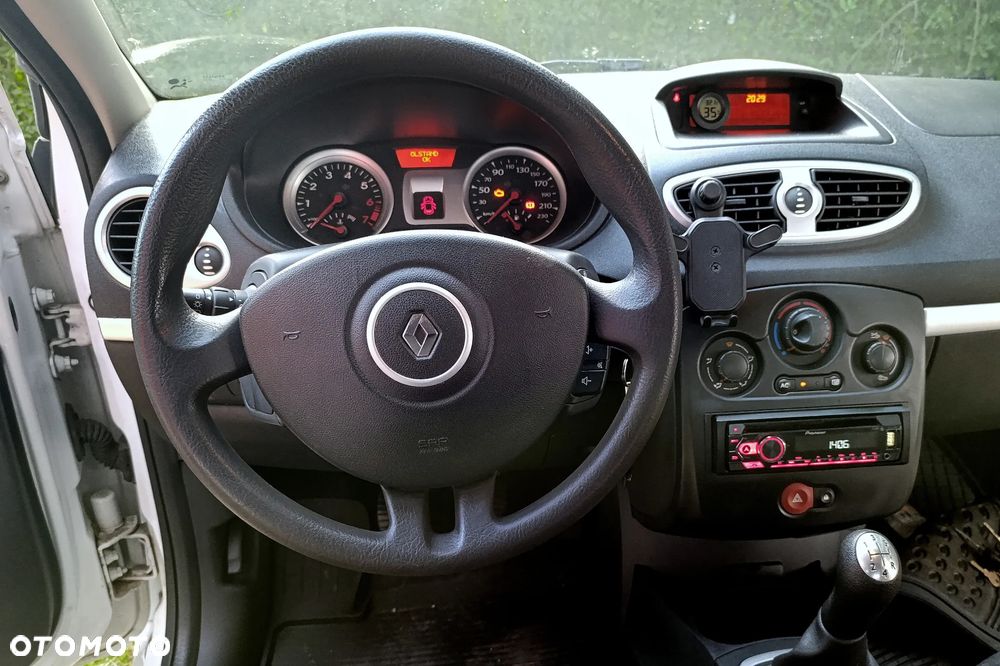 Renault Clio 1.2 16V 75 Dynamique - 6