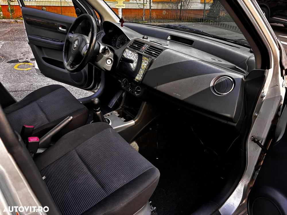 Suzuki Swift 1.3 GS - 23