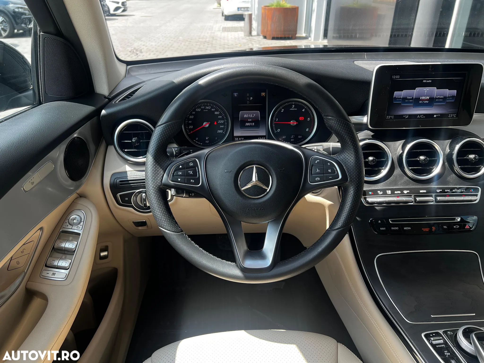 Mercedes-Benz GLC 250 d 4MATIC - 12