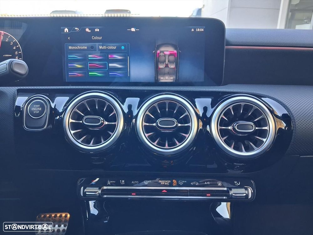 Mercedes-Benz A 250 e AMG Line - 22