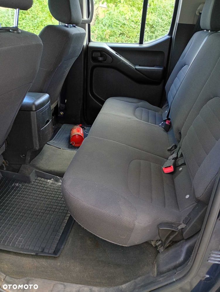 Nissan Navara - 2