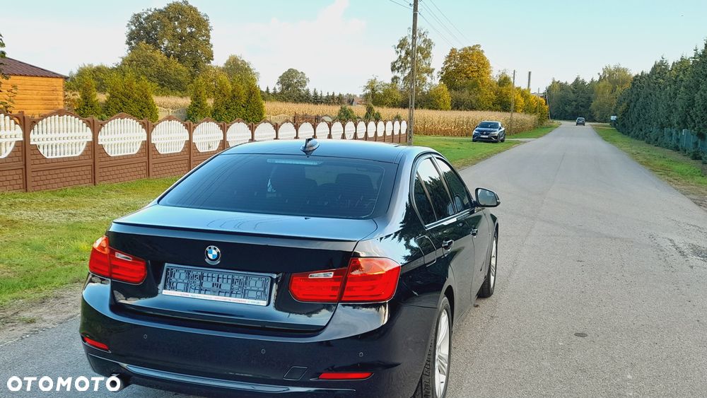 BMW Seria 3 320d - 8