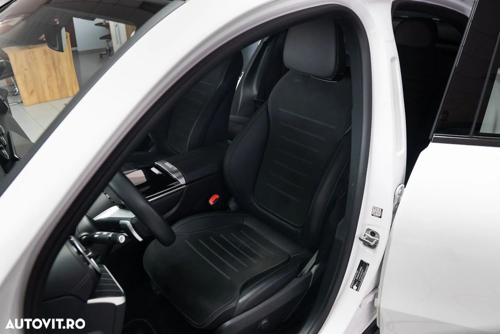 Mercedes-Benz GLC Coupe 200 4Matic 9G-TRONIC AMG Line Advanced - 26