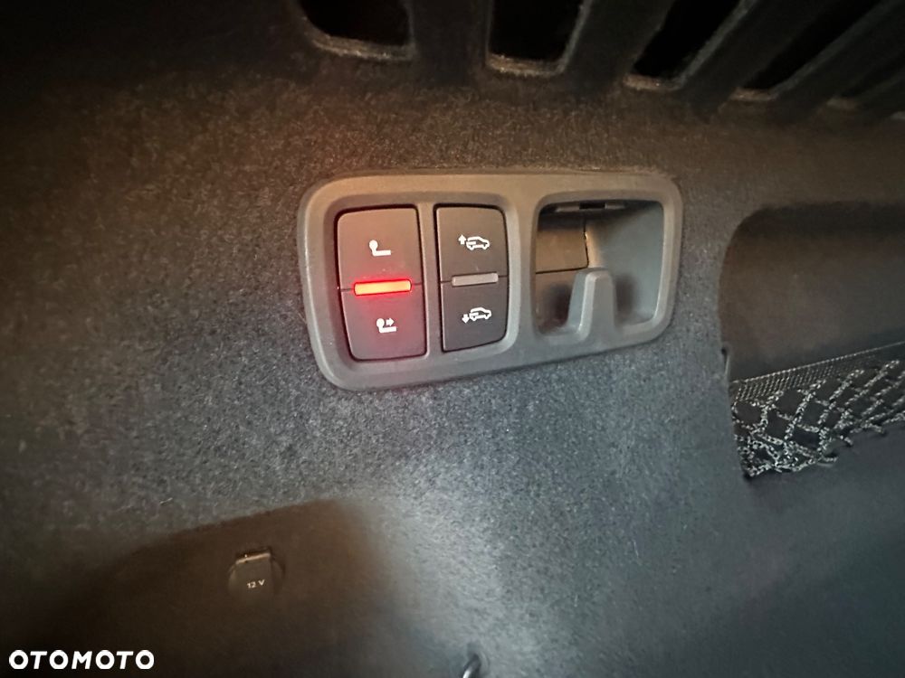 Audi SQ8 TFSI quattro tiptronic - 11