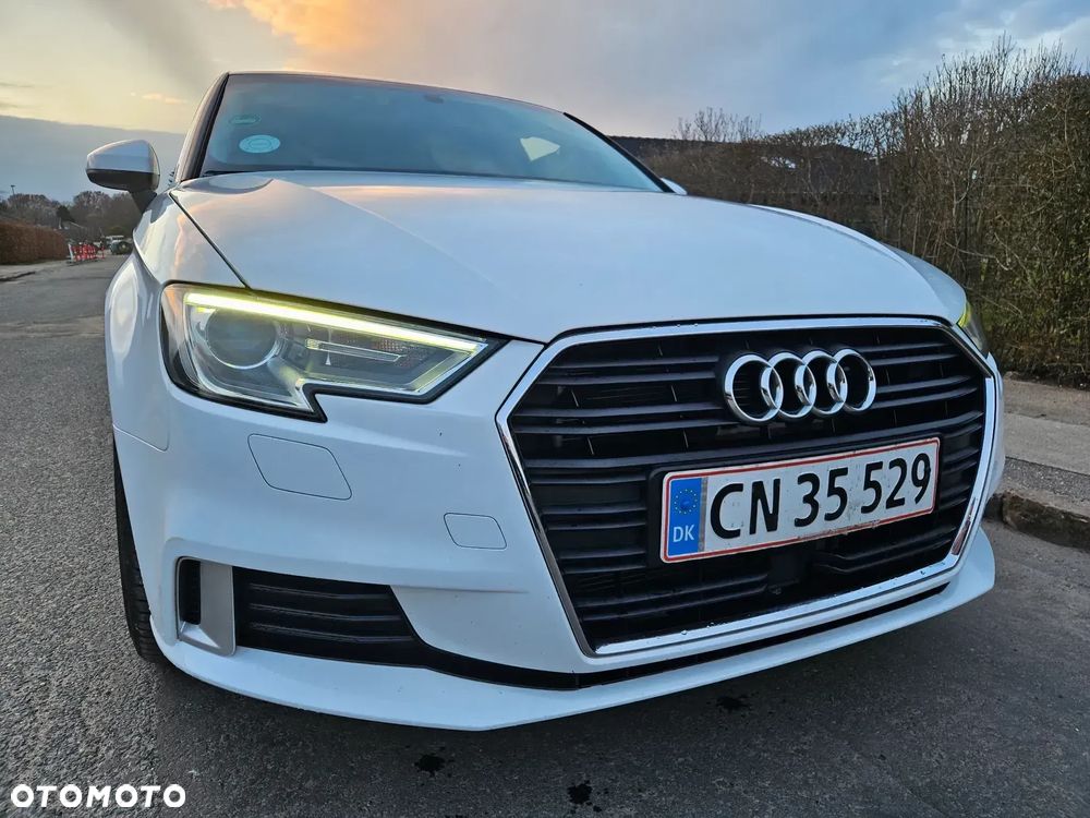 Audi A3 Sportback 1.4 TFSI CoD S tronic - 1