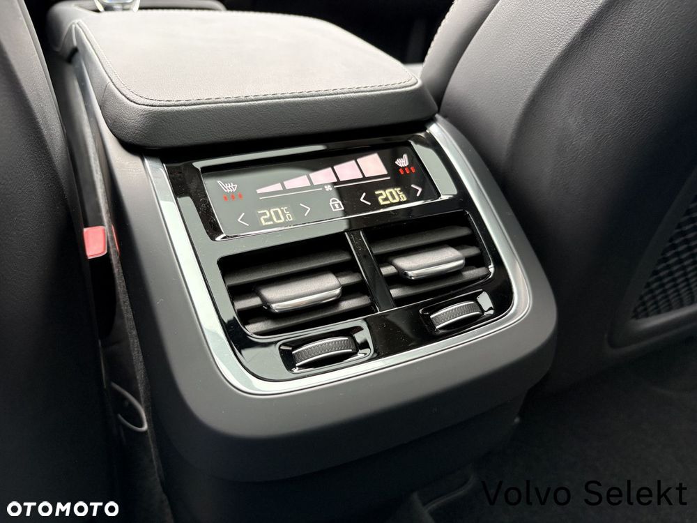 Volvo XC 90 - 26