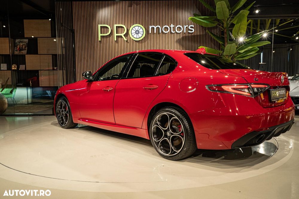 Alfa Romeo Giulia 2.0 Turbo 16V AT8-Q4 Competizione - 6