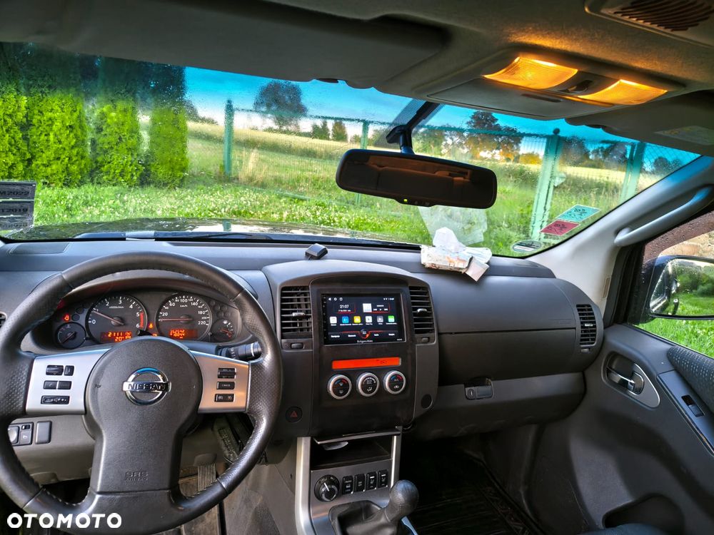 Nissan Navara 2.5 D XE Long EU5 - 13
