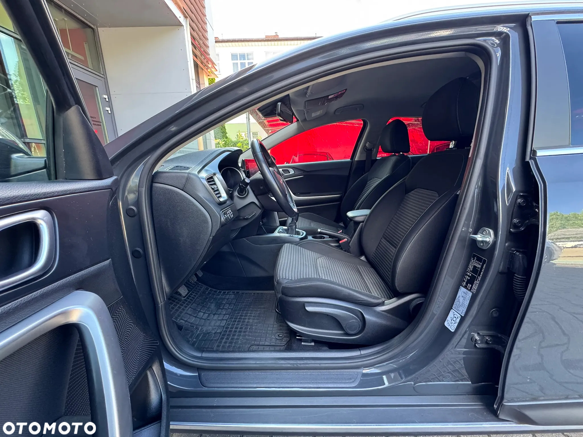 Kia XCeed 1.5 T-GDI M - 13
