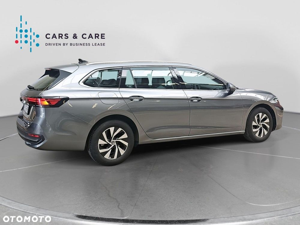 Volkswagen Passat - 22