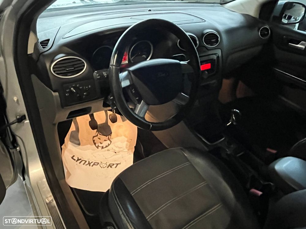 Ford Focus SW 1.6 TDCi Titanium - 10