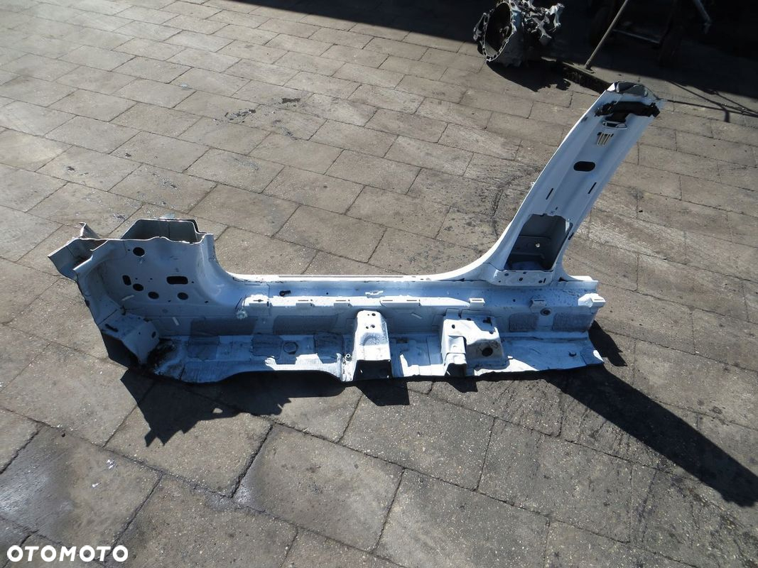 AUDI A4 B9 PRÓG SŁUPEK PRAWY PRZÓD 14- - 4