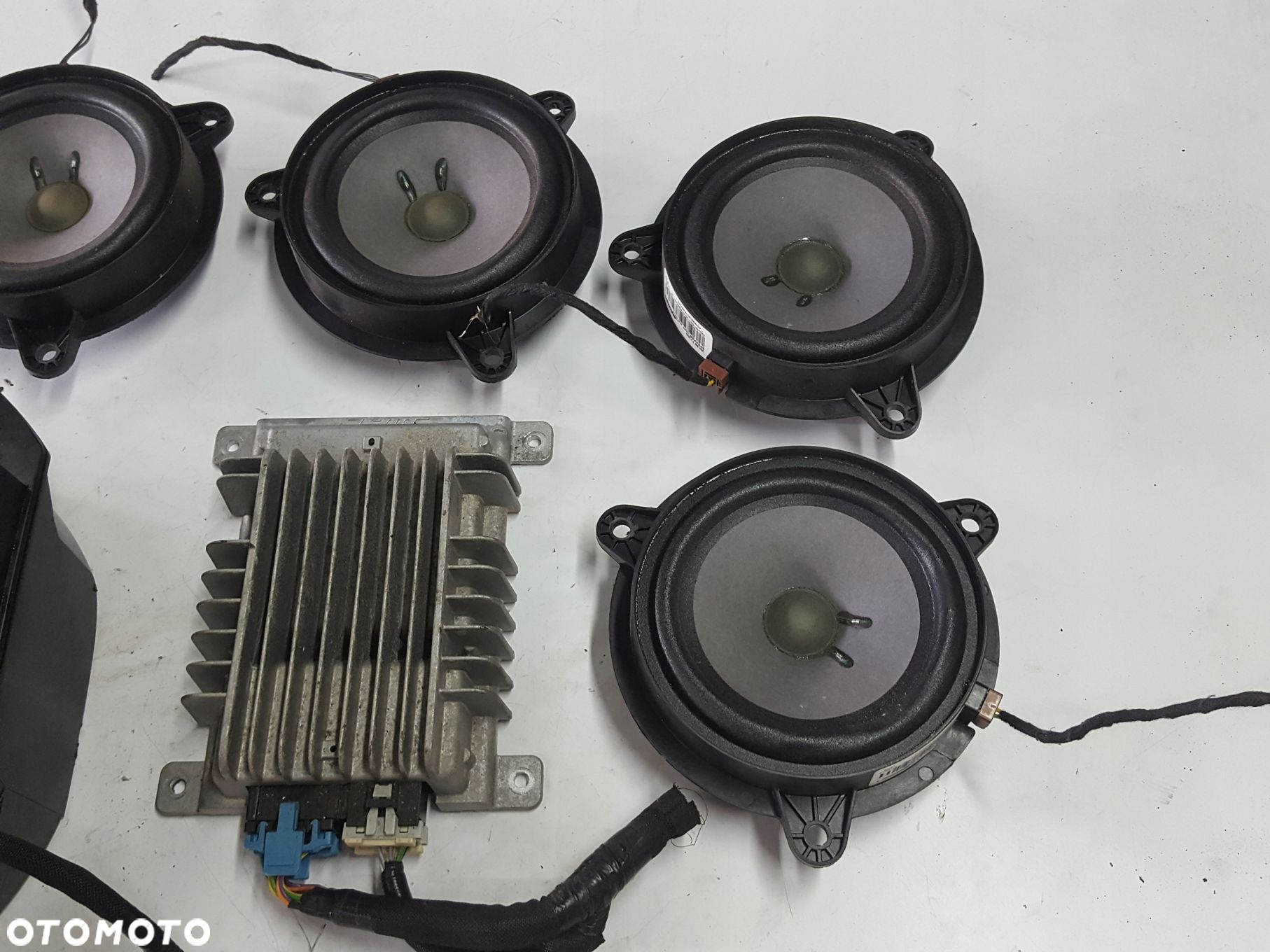 NISSAN QASHQAI I J10 LIFT 10-13r GŁOŚNIKI BOSE WZMACNIACZ SUBWOOFER - 3