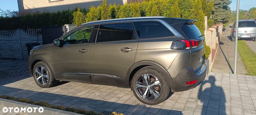 Peugeot 5008 1.2 PureTech Allure S&S EAT8 - 17