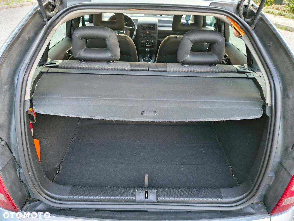 Audi A2 1.4 - 17
