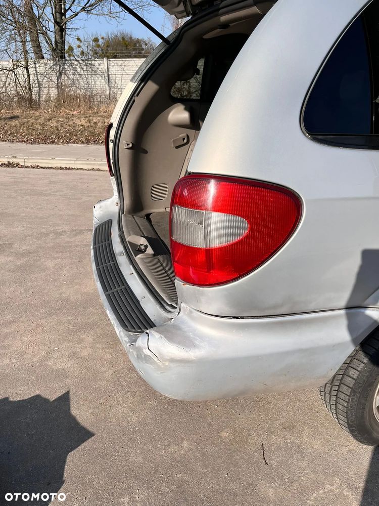 Chrysler Grand Voyager 3.3L Limited - 18