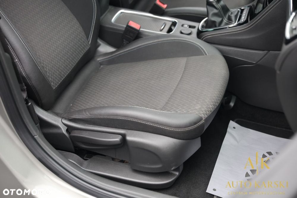 Opel Astra - 28