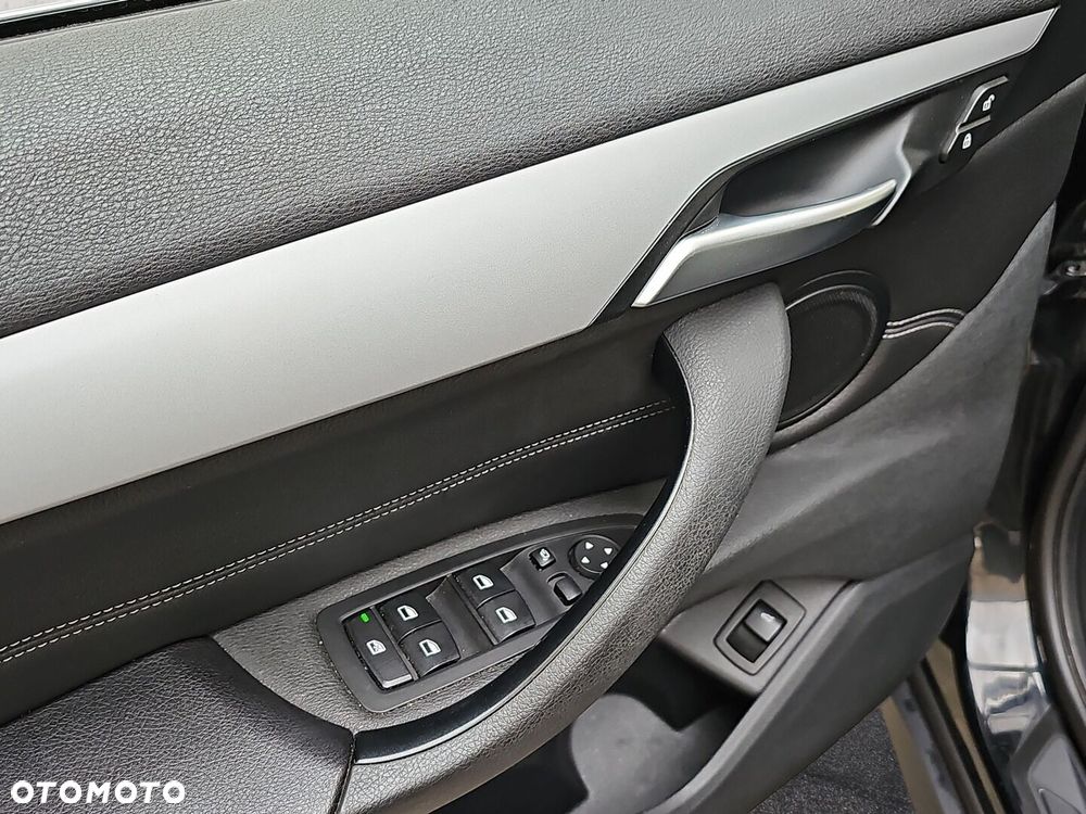 BMW X1 sDrive18i - 21