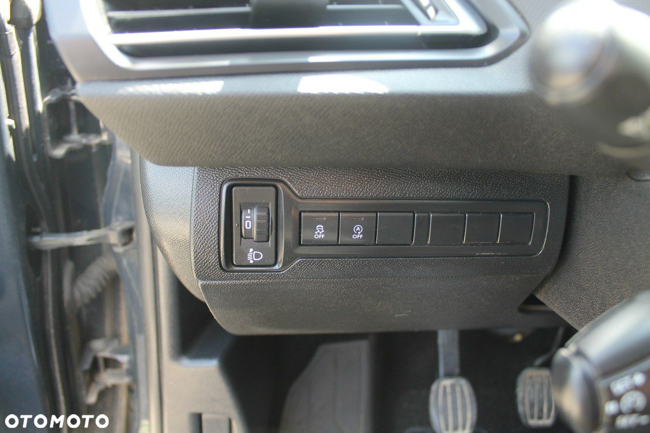 Peugeot 308 - 18