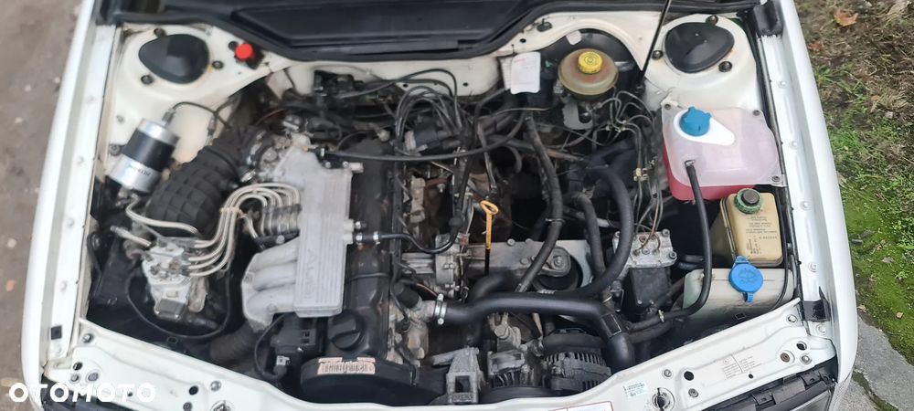 Audi 100 2.3 E - 17