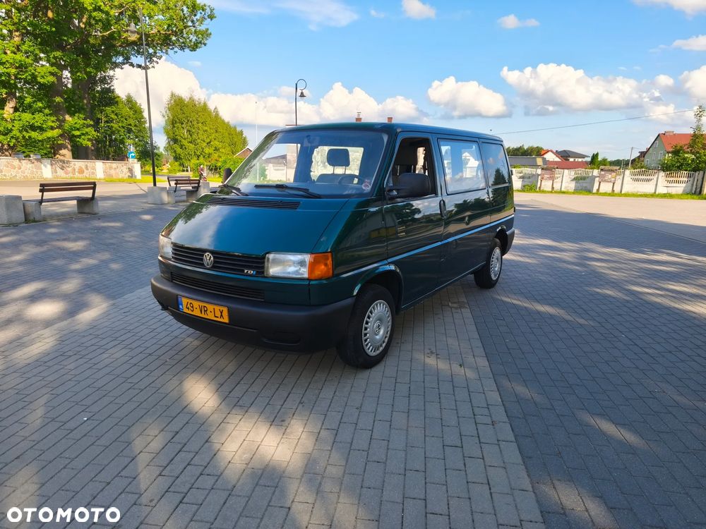 Volkswagen Transporter - 1