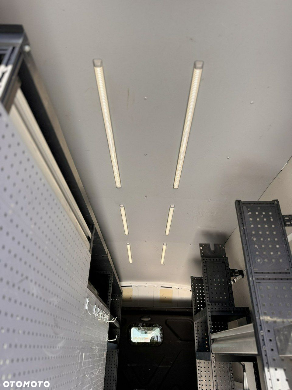 Ford Transit - 13