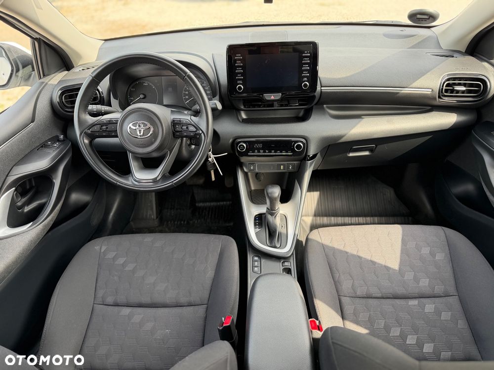 Toyota Yaris Hybrid 100 Premium EU6 - 11