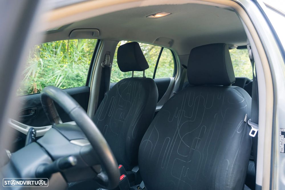 Toyota Yaris 1.4 D-4D Comfort+AC - 21
