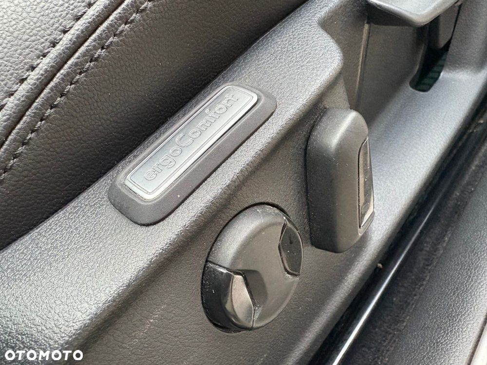 Volkswagen Passat Variant - 18