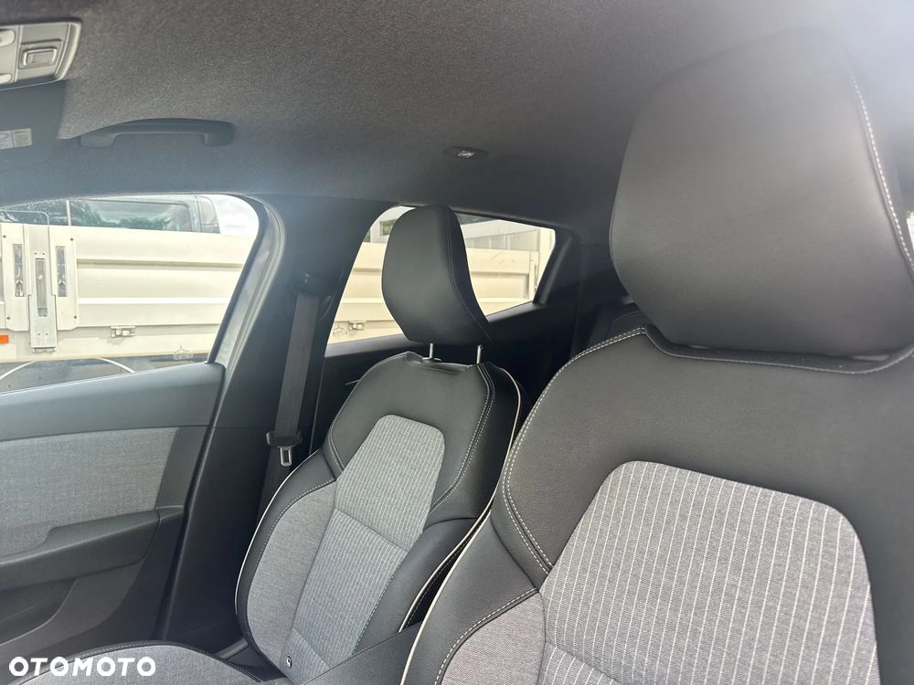 Renault Clio 1.0 TCe Techno - 12