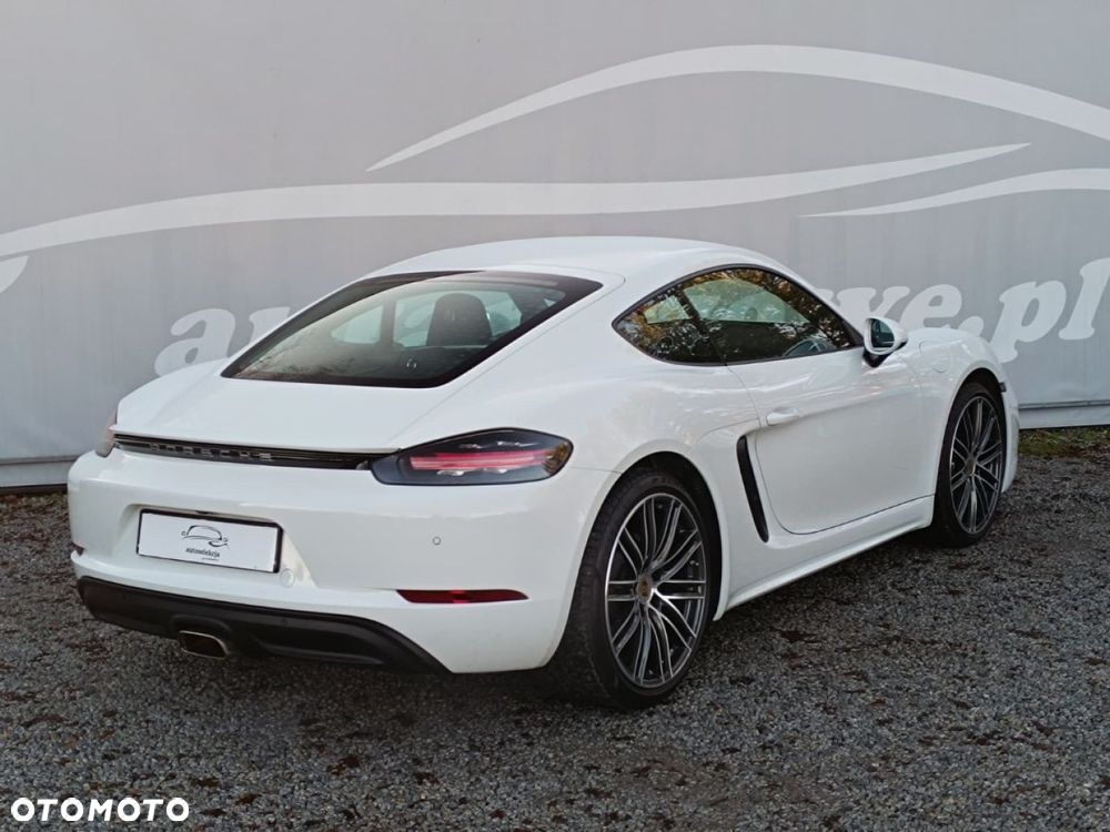 Porsche 718 Cayman - 3