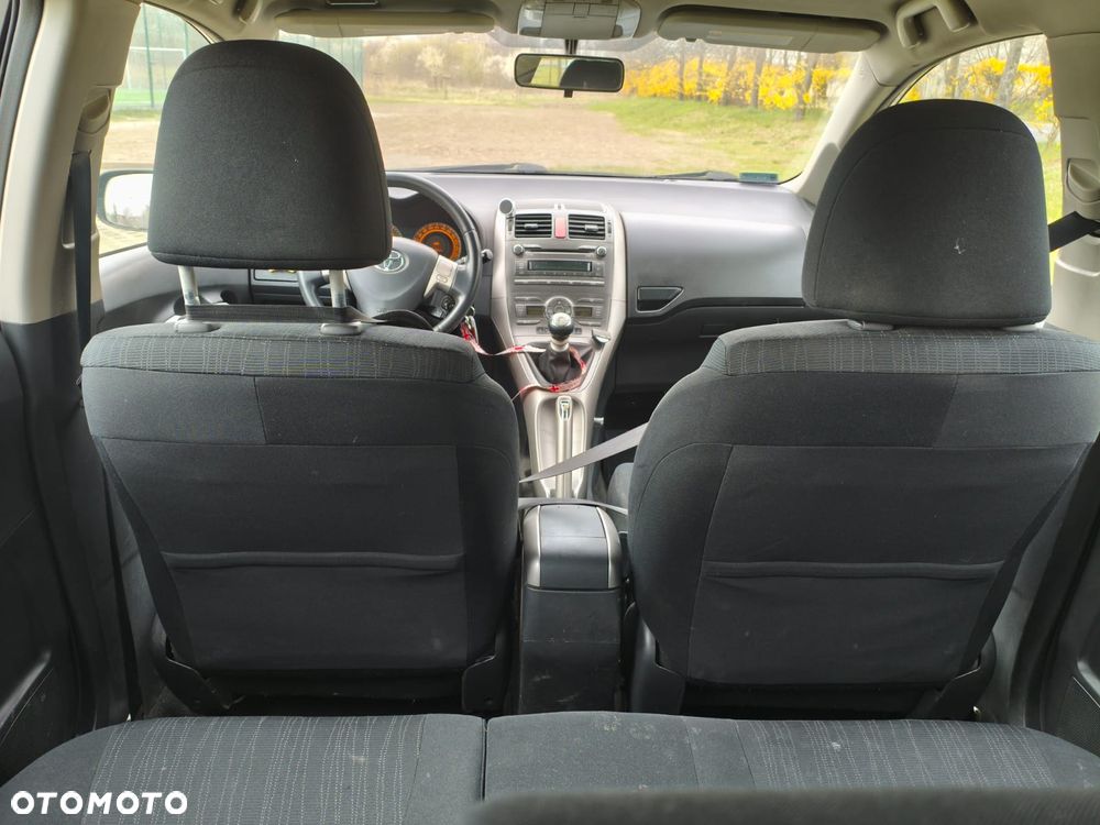 Toyota Auris 2.0 D-4D Premium - 11