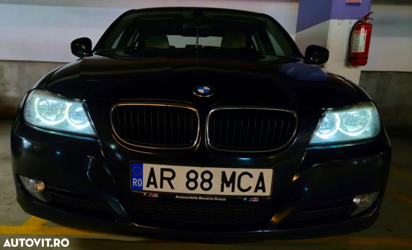 BMW Seria 3 320d DPF - 12