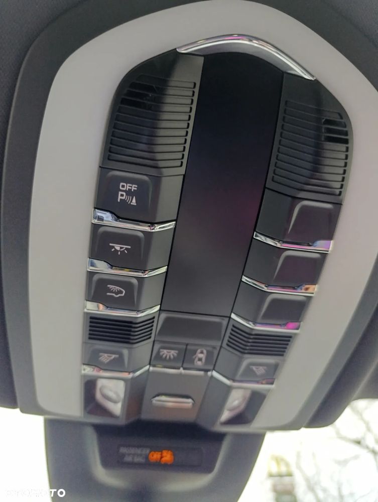 Porsche Macan Standard - 21