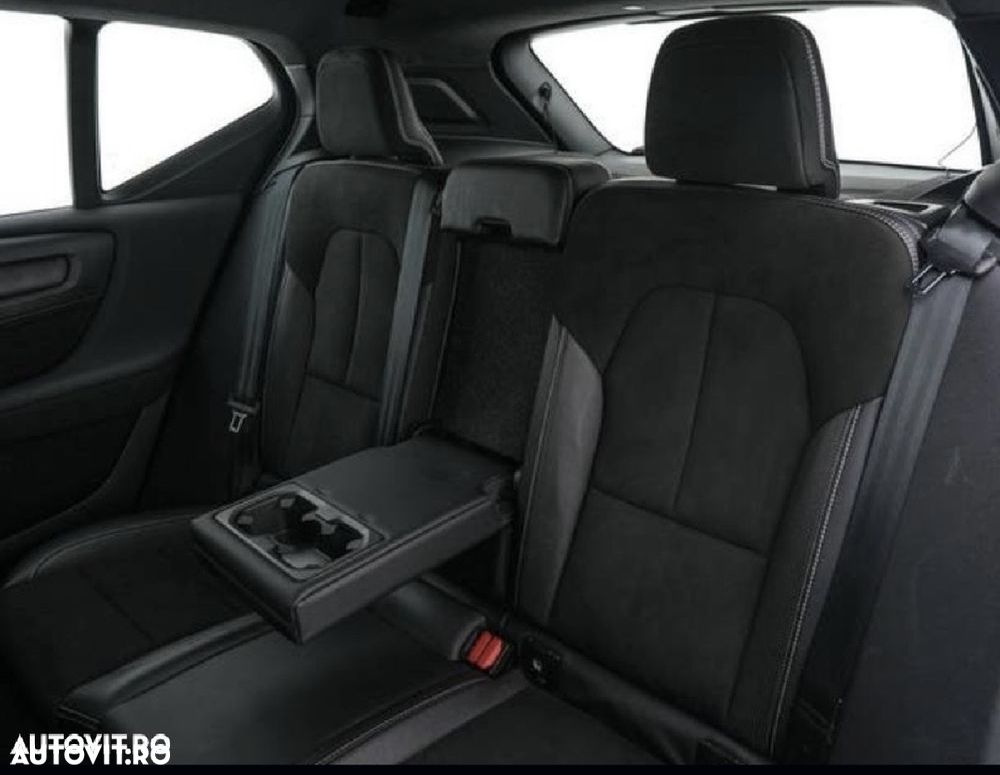 Volvo XC 40 Recharge Twin Motor AWD Plus - 15