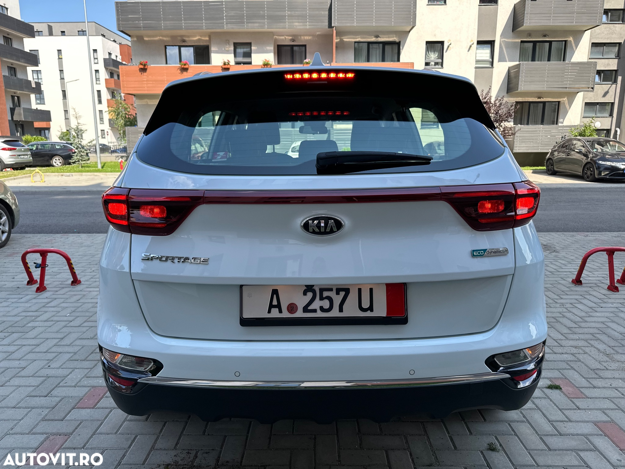 Kia Sportage 1.6 CRDI 2WD Eco-Dynamics+ (48V M-H) Black Edition - 11