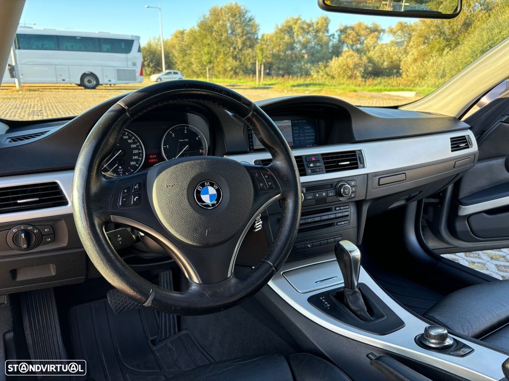 BMW 320 d Coupe Auto - 15