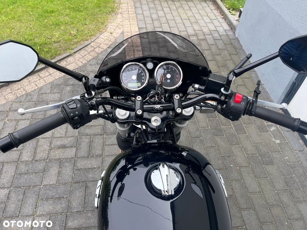 Royal Enfield Interceptor - 15