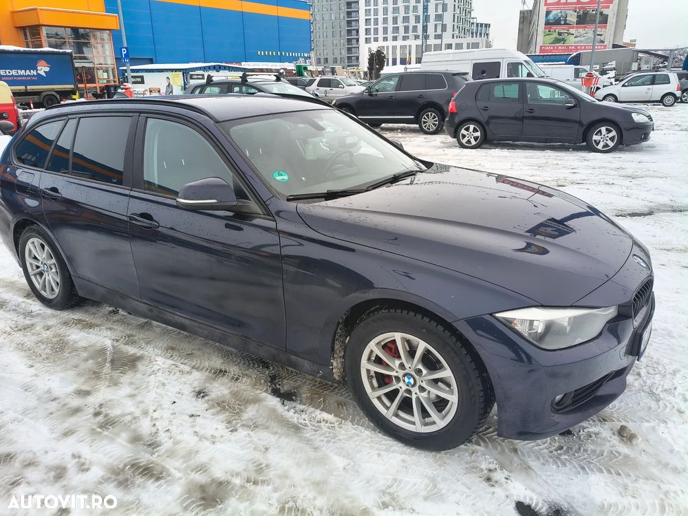 BMW Seria 3 318d Touring - 1